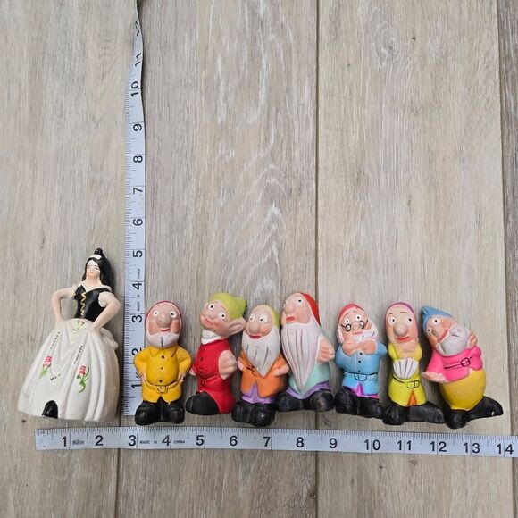 Snow White & The Seven Dwarfs Collection Of Ceramic Hand Painted Figures Vintage - Picture 6 of 16